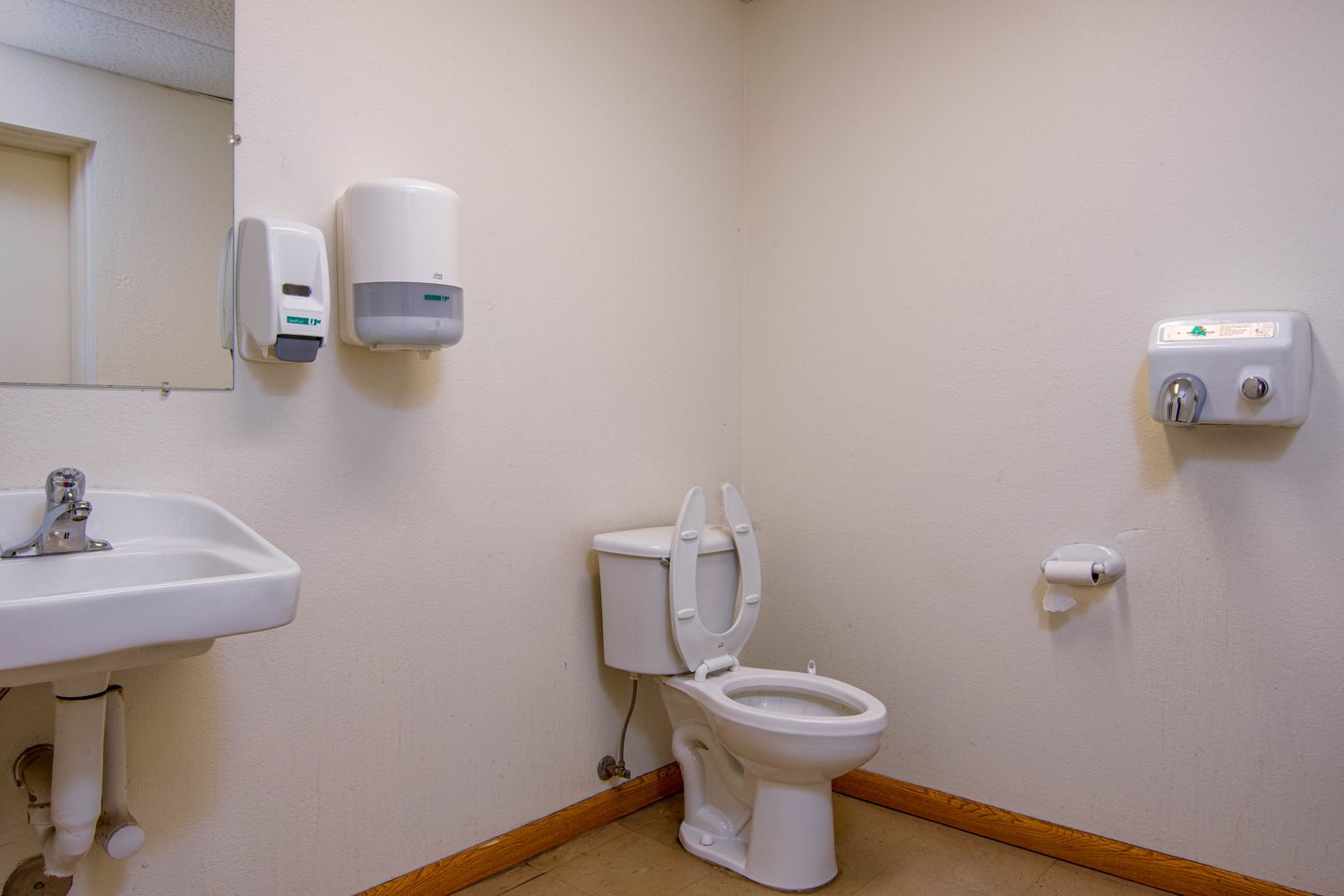3100 N 1st St, Bloomfield, NM 87413